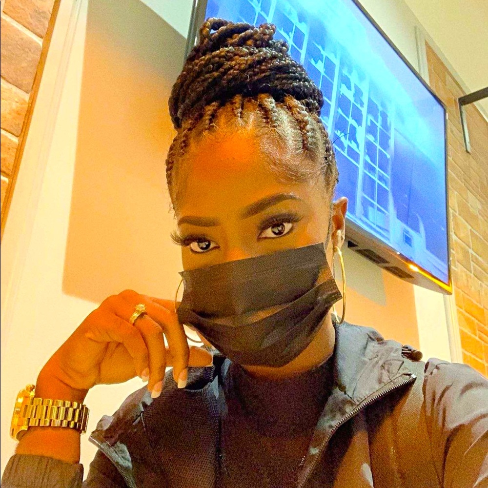 Meet your Posher, Nihad